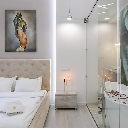 Royal Special Bathtub * Lviv